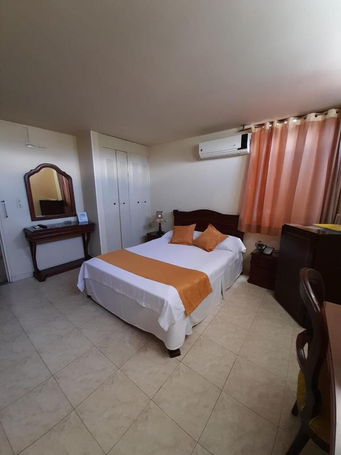 Hotel Khalifa نيفا المظهر الخارجي الصورة