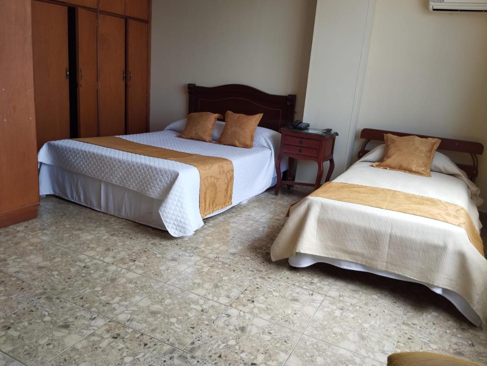 Hotel Khalifa نيفا المظهر الخارجي الصورة